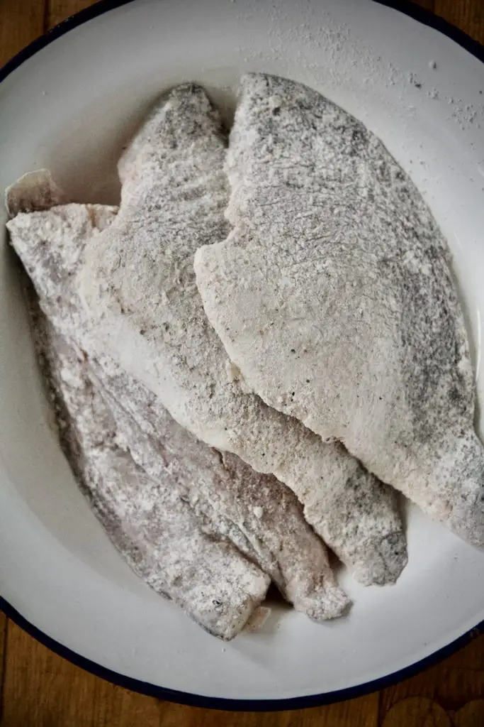 Mahi Zaferani - Doradenfilet in Safran-Sauce ماهی زعفرانی
