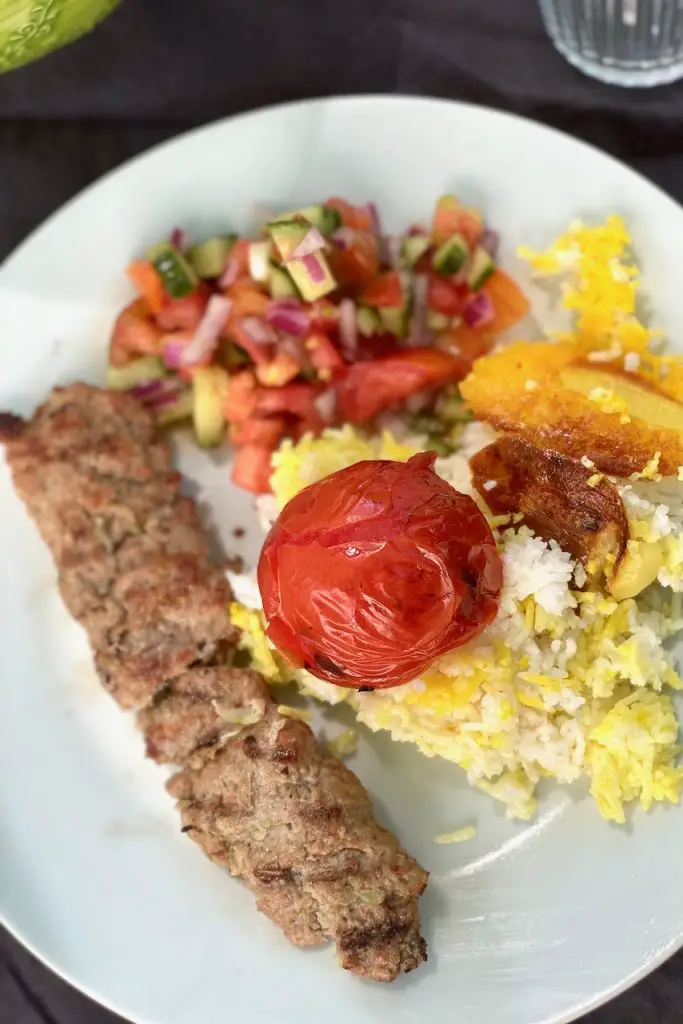 Kabab Koobideh - Kebab vom Grill کباک کوبیده