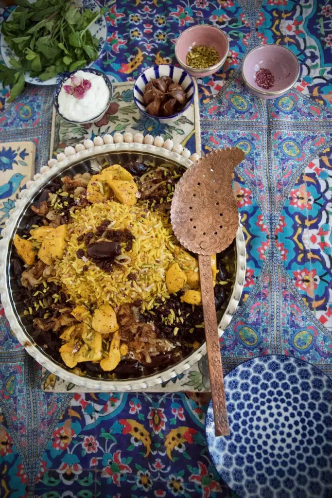 Reshteh Polo ba Morgh - رشته پلو با مرغ