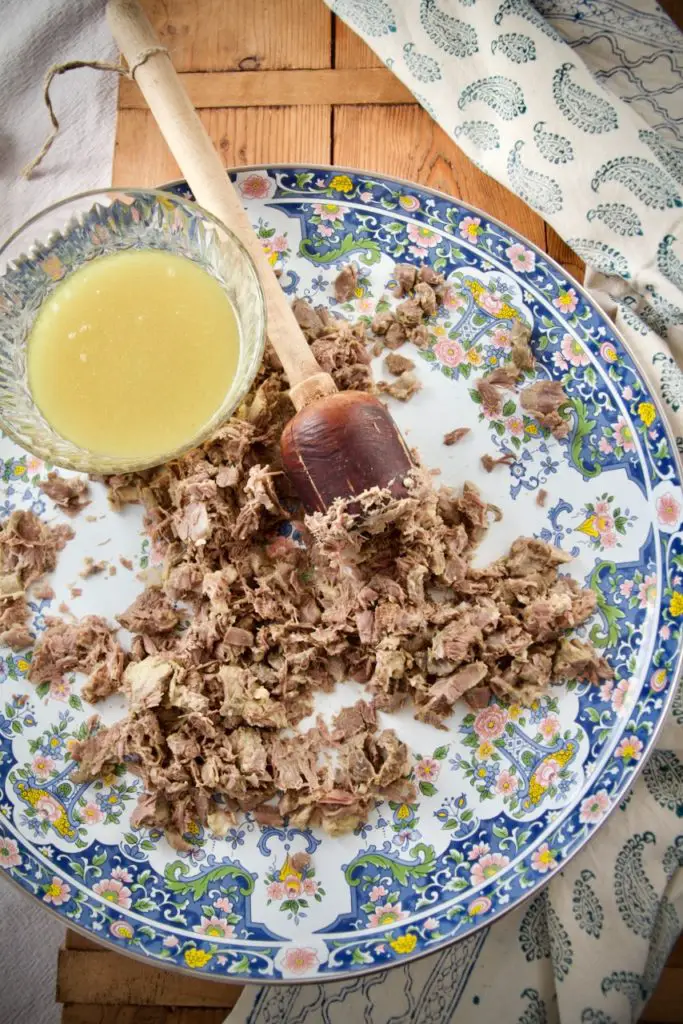 Khoresht-e Mast - Süßer Safran-Joghurt خورش ماست
