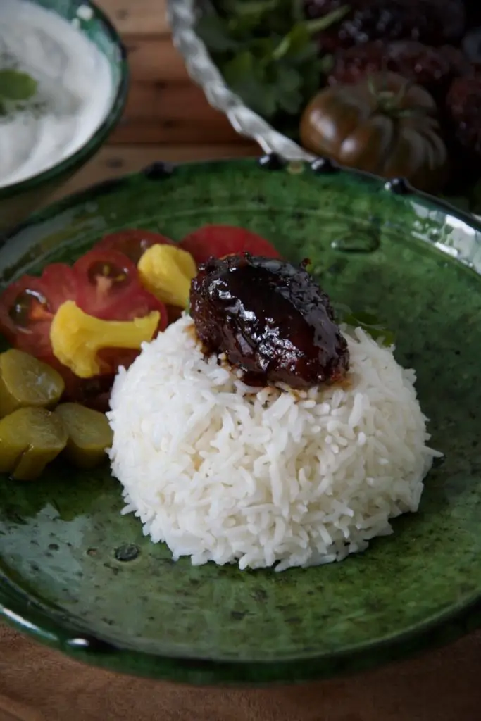 Kabab-e Zardak -Lammhack in Traubensirup کباب زردک