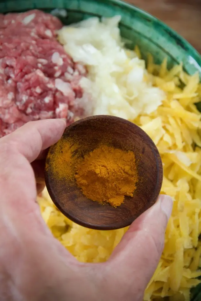 Kabab-e Zardak -Lammhack in Traubensirup کباب زردک