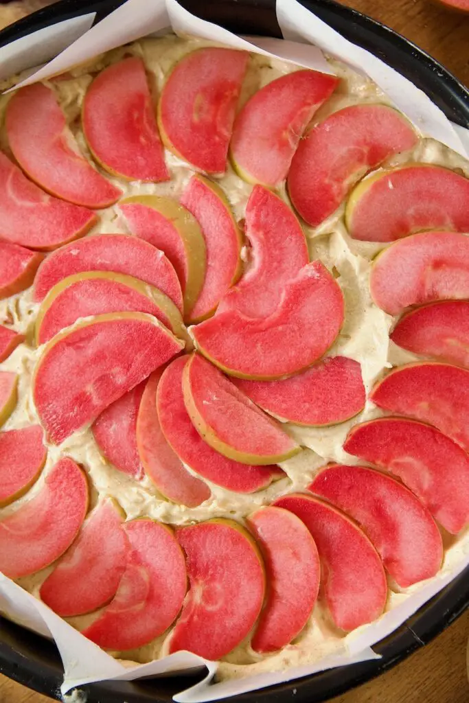 Cake Sib - persischer Apfelkuchen mit Pistazien کیک سیب