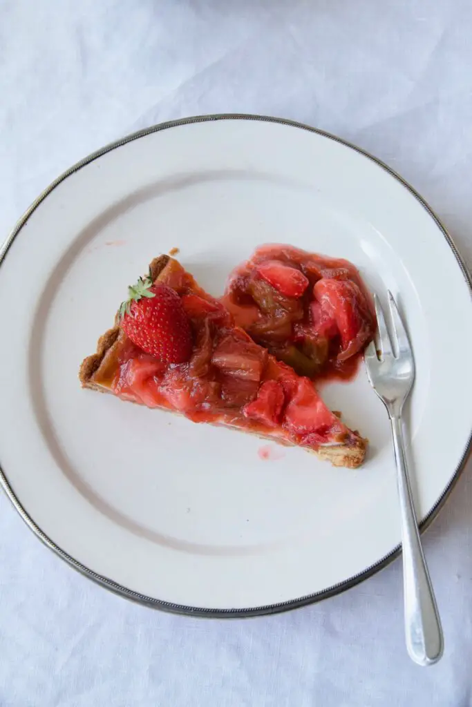 Labneh Cheese Cake with rhubarb and strawberry compote