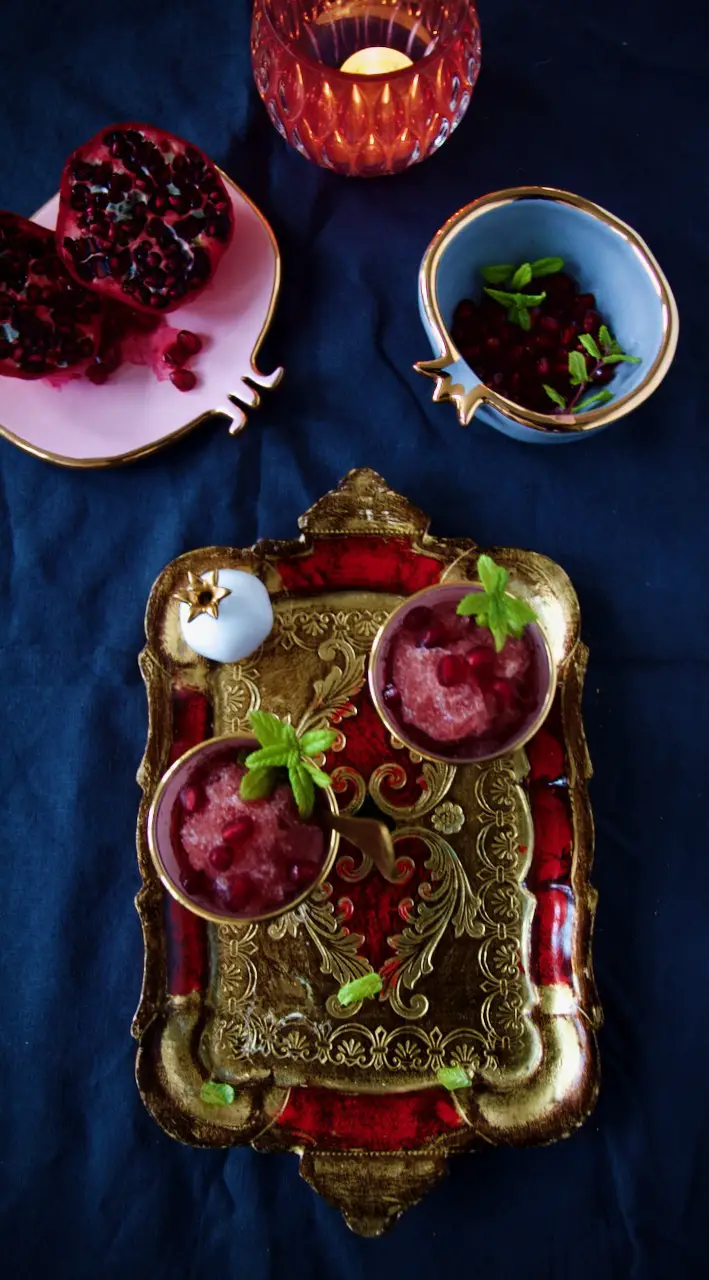 Yakh dar Behesht-e Anar - Persian Pomegranate Granité یخ در بهشت انار ...