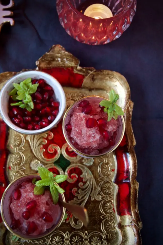 Yakh dar Behesht-e Anar - Persian Pomegranate Granité یخ در بهشت انار