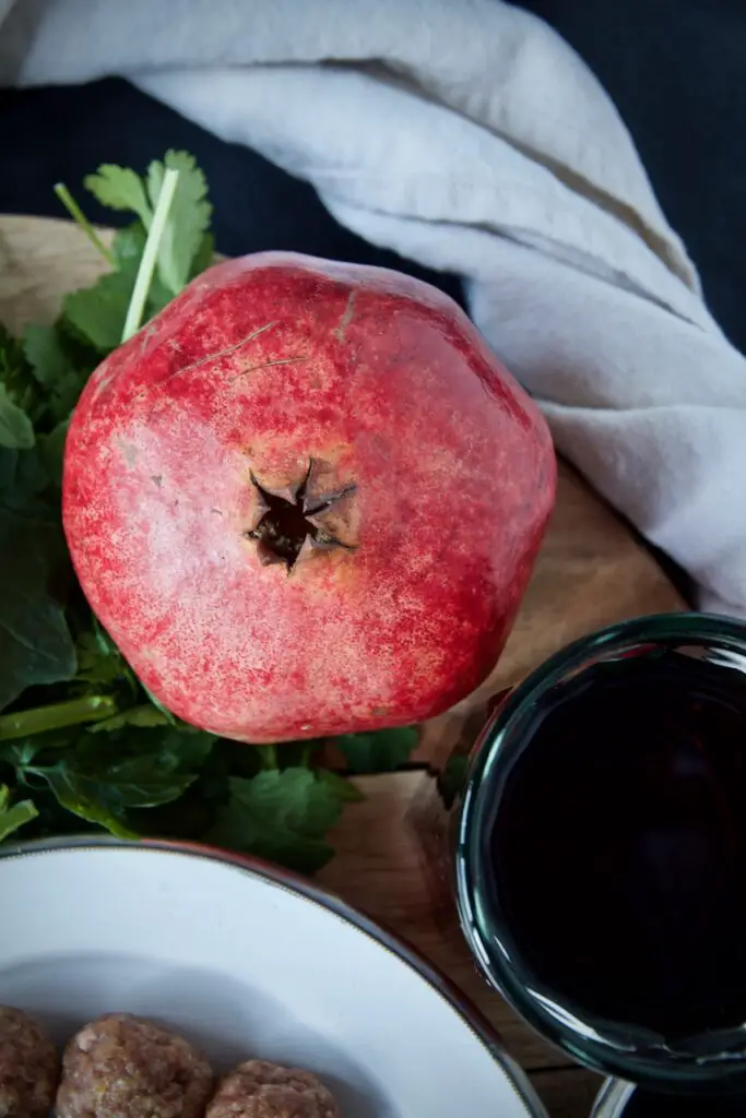 Ash-e Anar ba Koofteh Ghelgheli – Thick Pomegranate Soup with Meatballs and Mint Oil آش انار