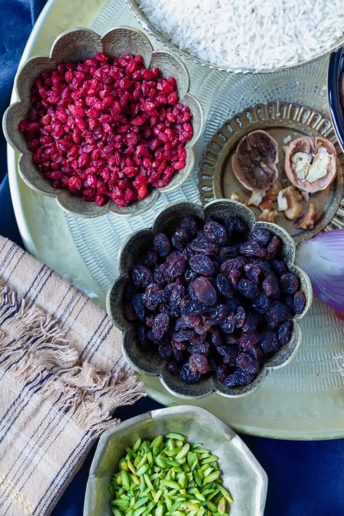 Gerdoo Polo – Walnut Rice with Barberries, Raisins and Saffron