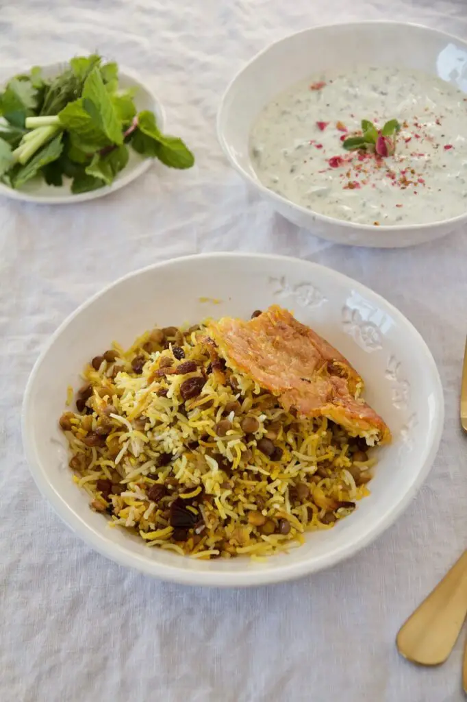 Adas Polo – Persian Lentil Rice with Dates & Raisins