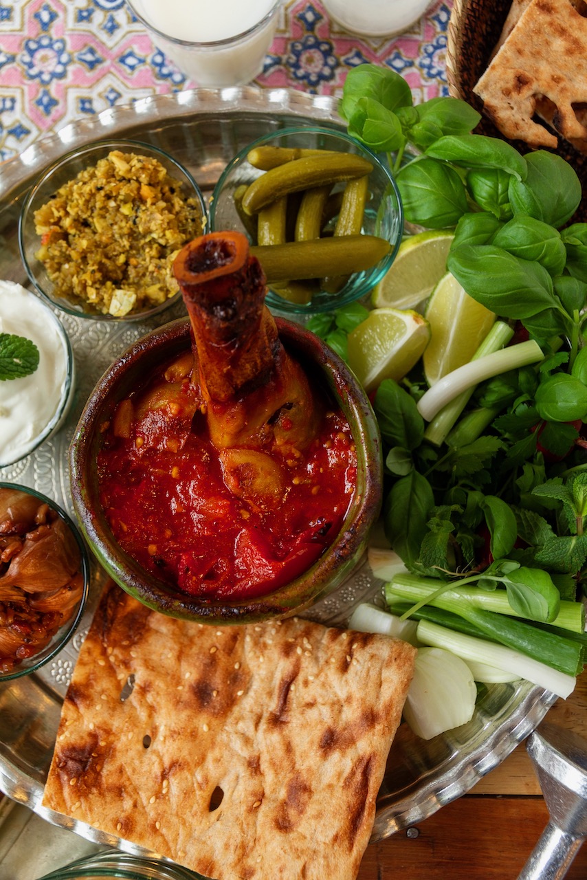 Dizi Sofali – Persian Lamb Stew in a Traditional Clay Pot