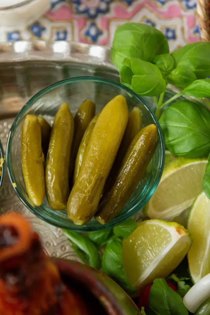 Dizi Sofali – Persian Lamb Stew in a Traditional Clay Pot