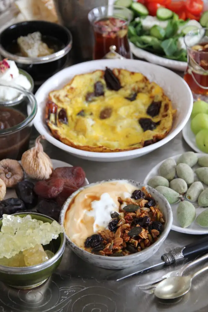 Ajil Granola – Persian breakfast for Mother’s Day