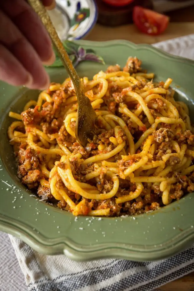 Makaroni – Persian-Style Spaghetti