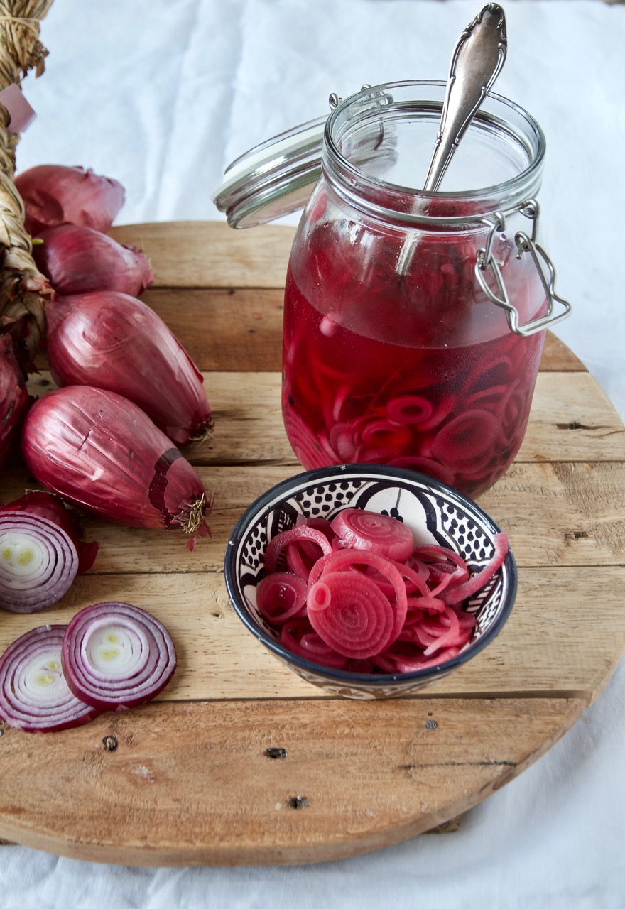 Piaz Torshi – Persian Pickled Red Onions