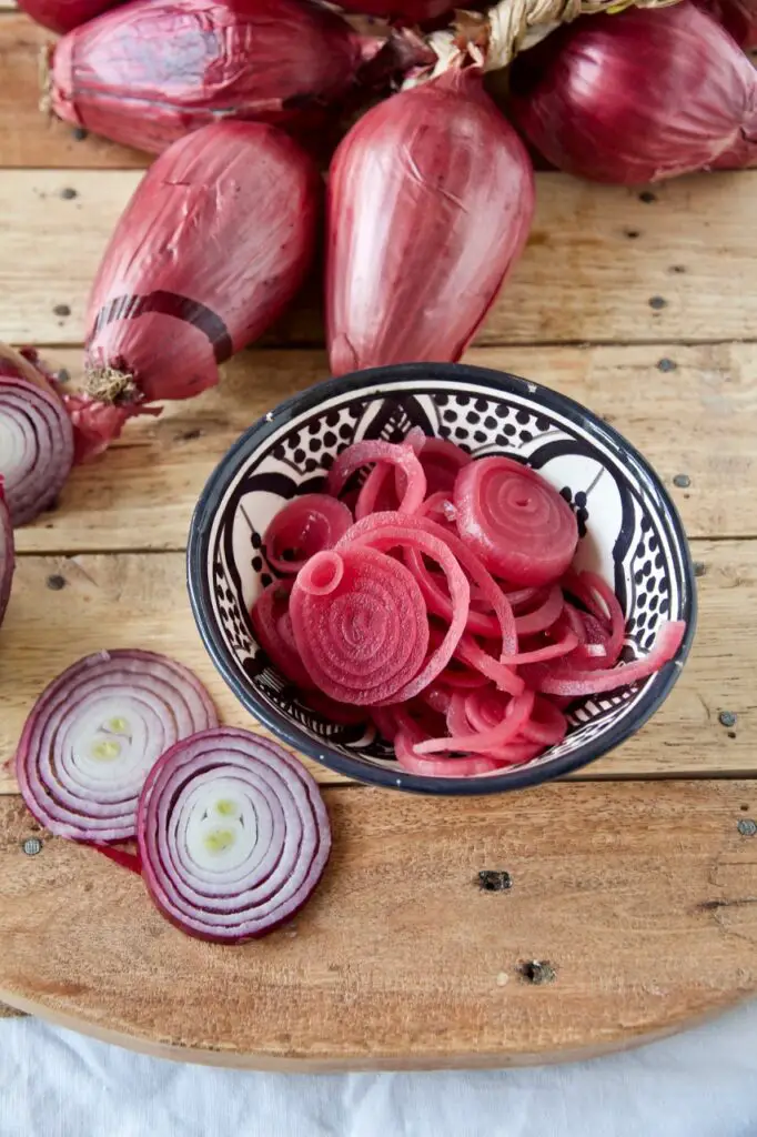 Piaz Torshi – Persian Pickled Red Onions