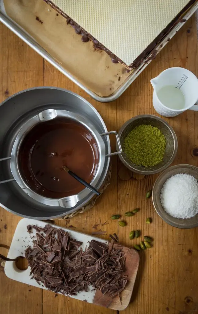 Shirini Mikado – Halva Wafers with Cocoa