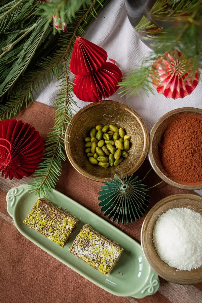 Shirini Mikado – Halva Wafers with Cocoa