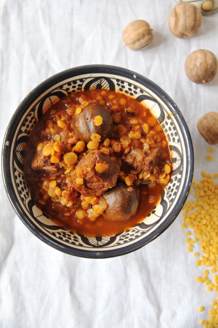 Khoresht-e Gheymeh – Persian Lamb Stew with Dried Limes and Split Peas