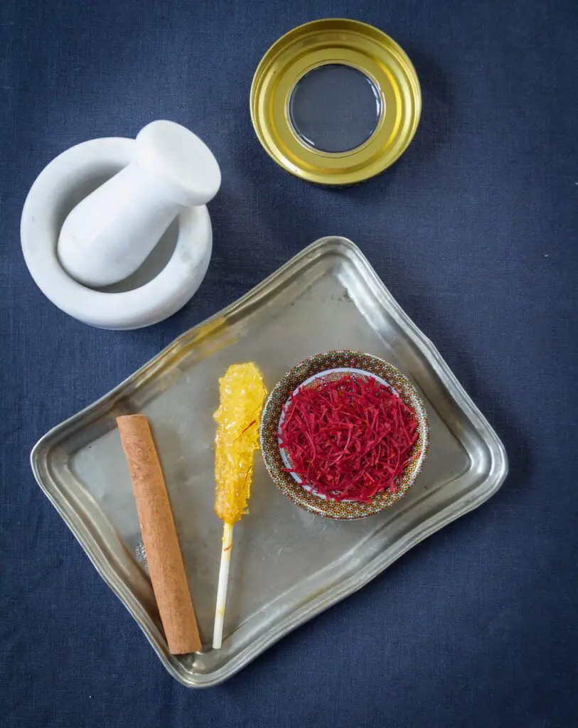 Giveaway: Win a Premium Saffron Tea Set from Safranya!