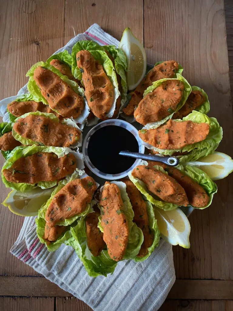 Mercimek Köftesi – Turkish Vegan Red Lentil Kofte