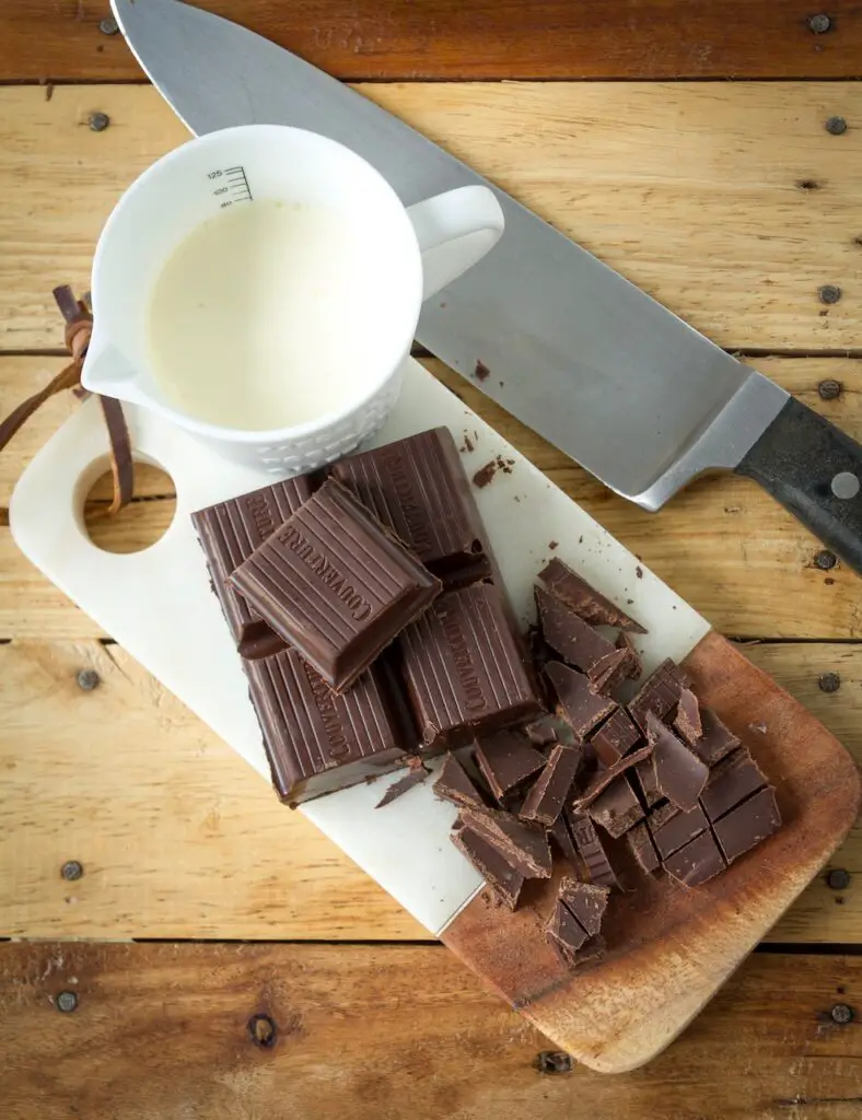 No-Bake Dubai Chocolate Cheesecake