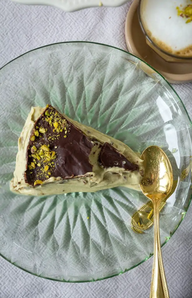 No-Bake Dubai Chocolate Cheesecake