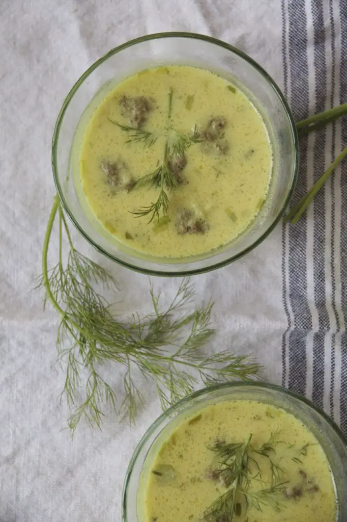 Ash-e Mast – Persian Herb and Yogurt Soup with Chickpeas and Meatballs