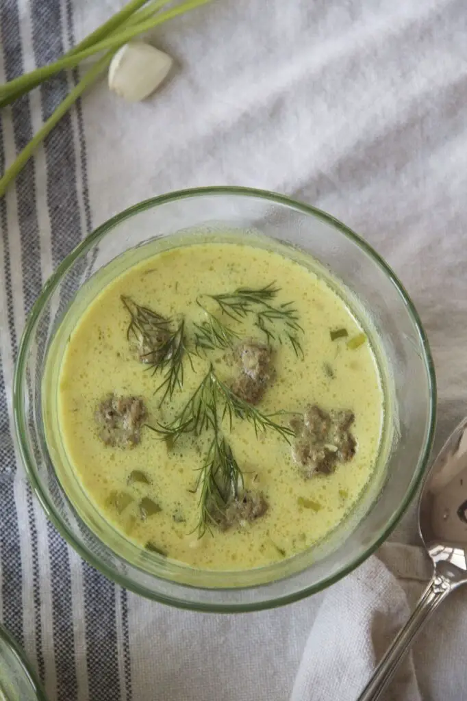 Ash-e Mast – Persian Herb and Yogurt Soup with Chickpeas and Meatballs