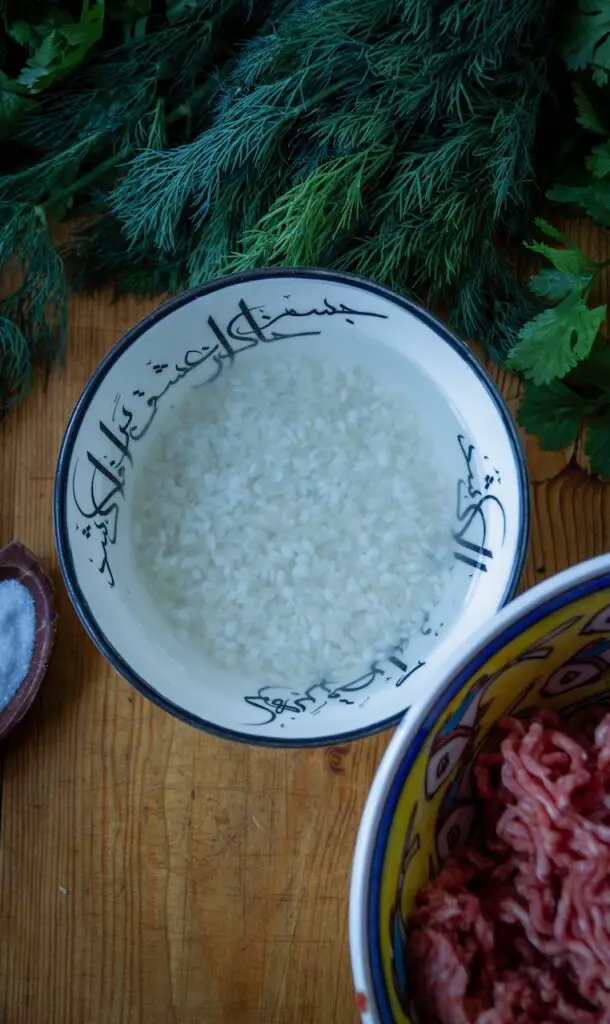 Ash-e Shoorba – Persian Herb Soup with Meatballs from Isfahan