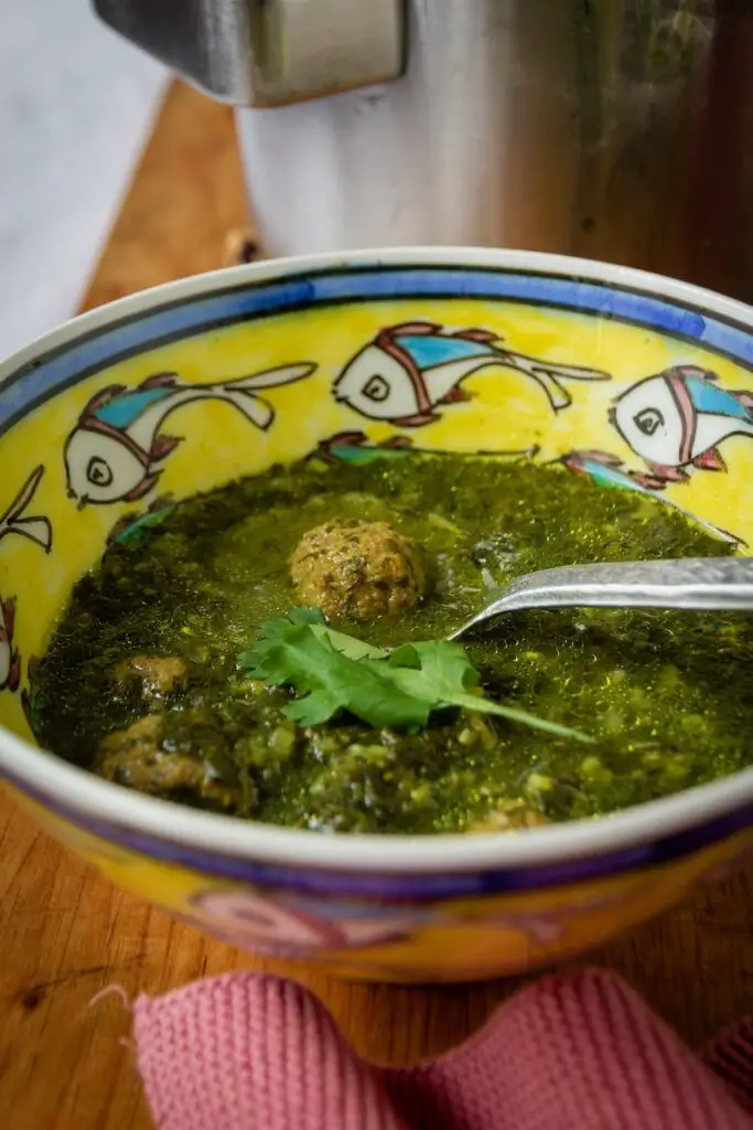 Ash-e Shoorba – Persian Herb Soup with Meatballs from Isfahan