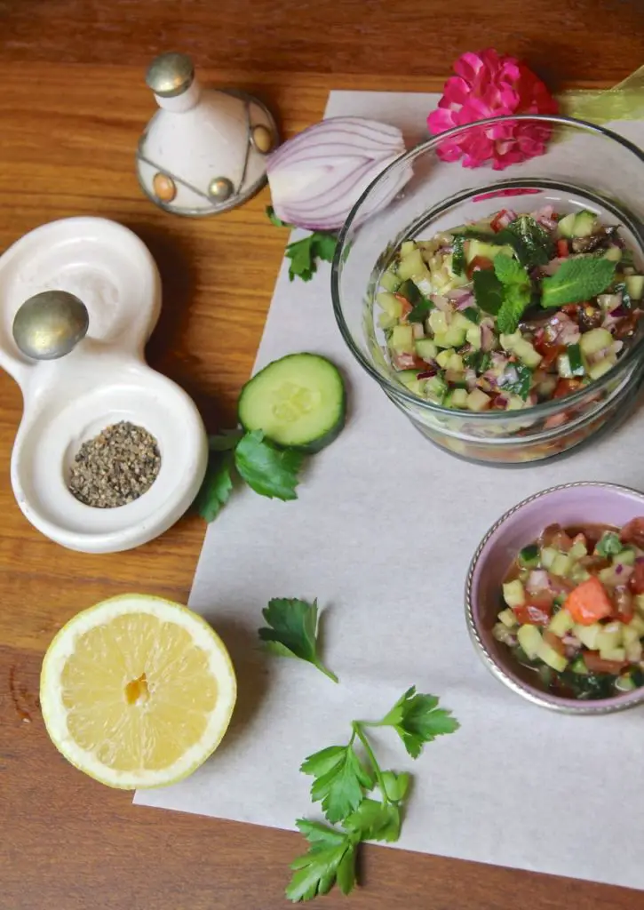 Salad Shirazi - Persischer Tomaten-Gurkensalat - Labsalliebe