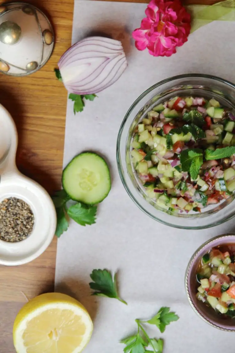 Salad Shirazi - Persischer Tomaten-Gurkensalat - Labsalliebe