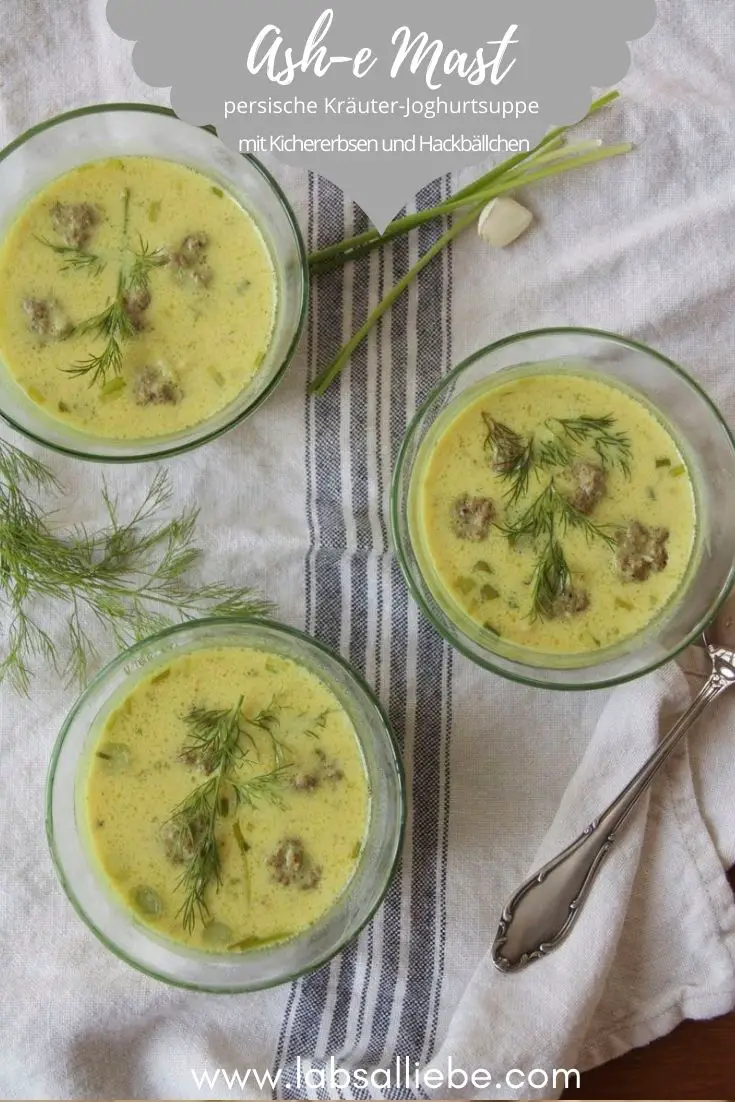 Ash-e Mast - persische Kräuter-Joghurtsuppe mit Kichererbsen und Hackbällchen