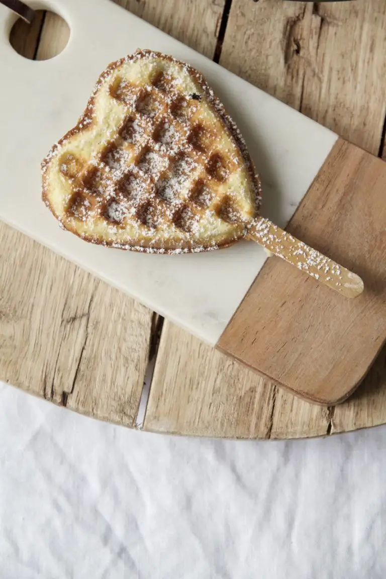 Glutenfreie Herzwaffeln am Stiel mit Rosenwasser - Labsalliebe