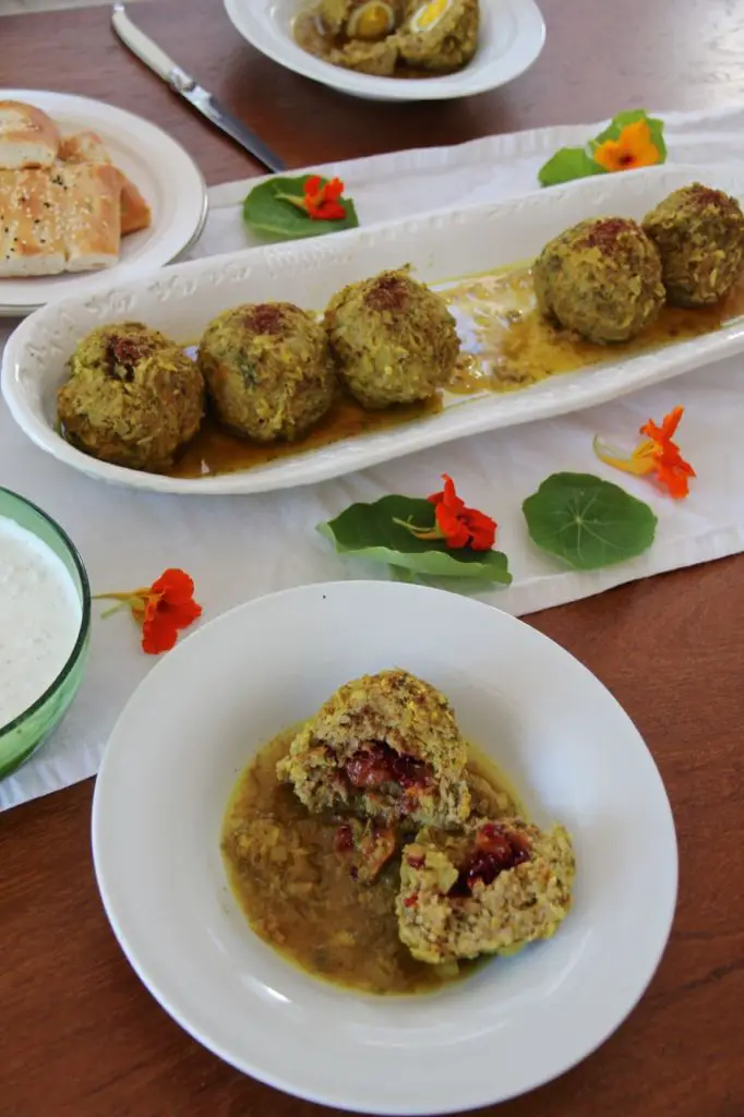 Koofteh Tabrizi - mit Berberitzen und Mirabellen gefüllte Reis-Hackfleisch-klöße Labsalliebe