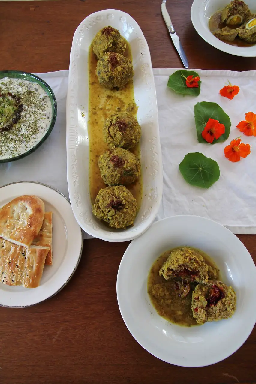 Koofteh Tabrizi - mit Berberitzen und Mirabellen gefüllte Reis-Hackfleisch-klöße Labsalliebe