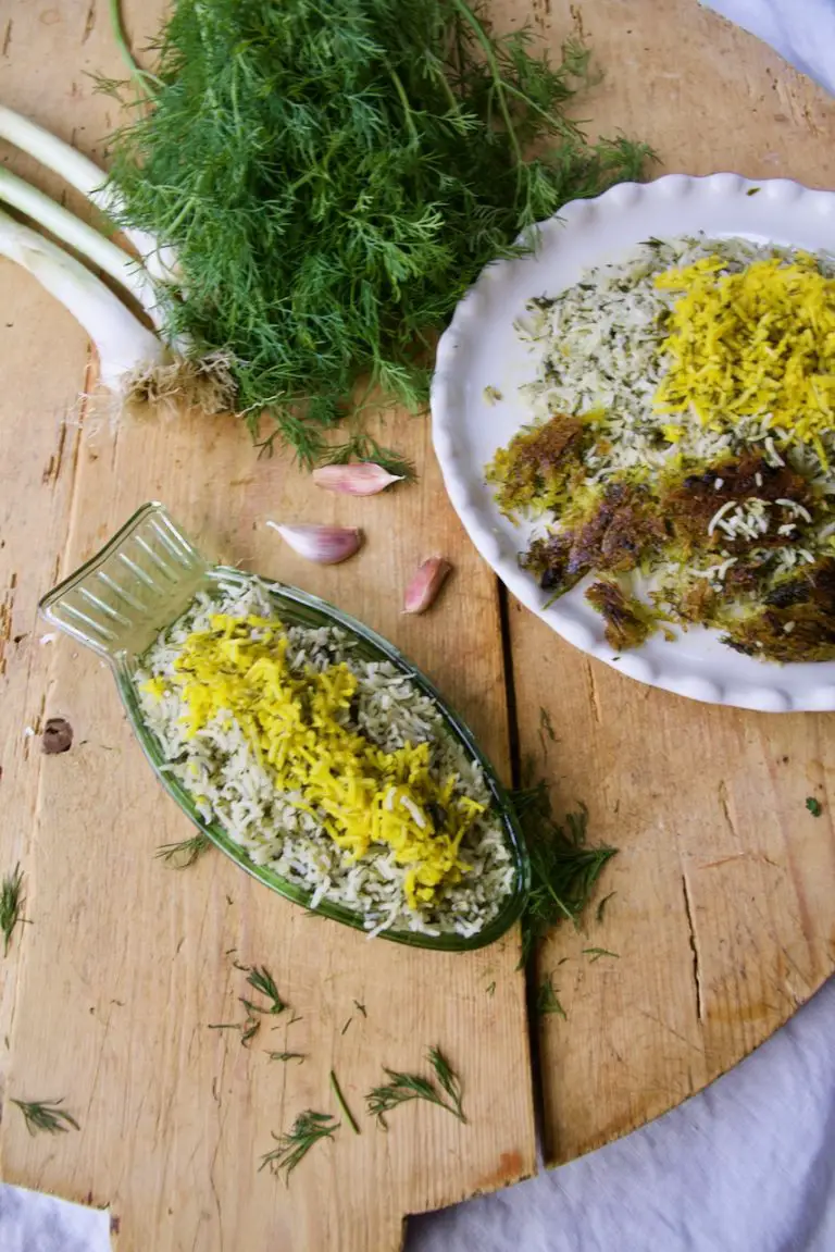 Sabzi Polo - Persischer Kräuterreis mit Butter-Safran-Reiskruste ...