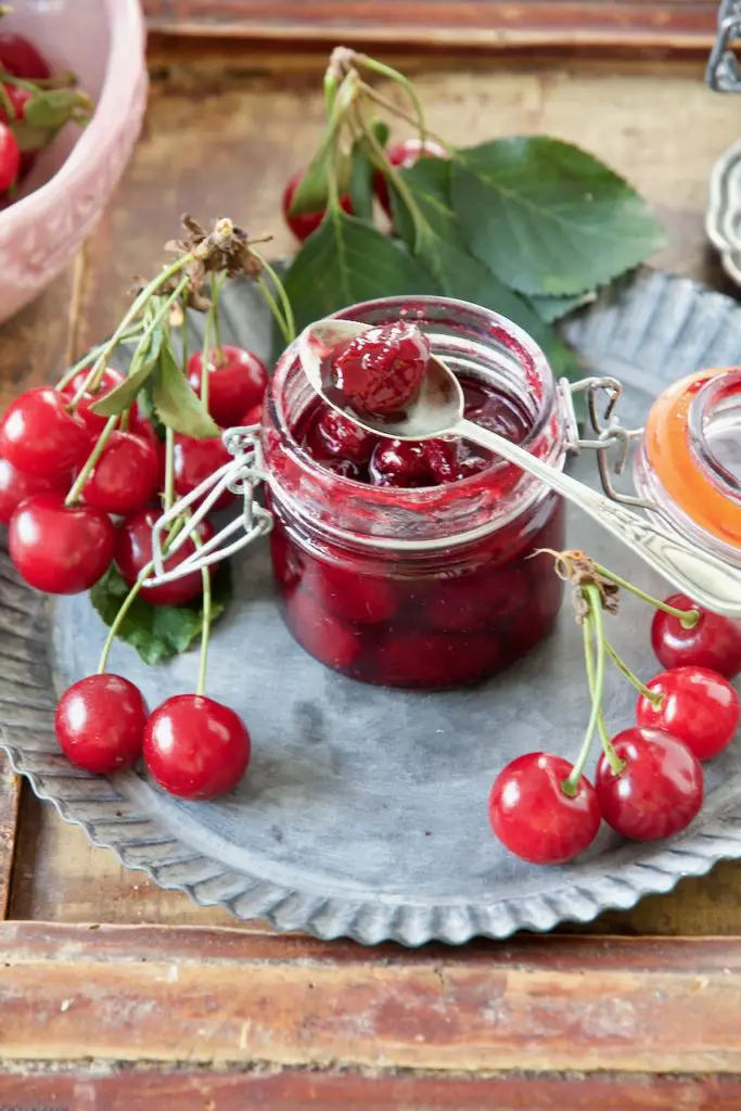 Morabay-e Albaloo - Persische Sauerkirsch-Konfitüre