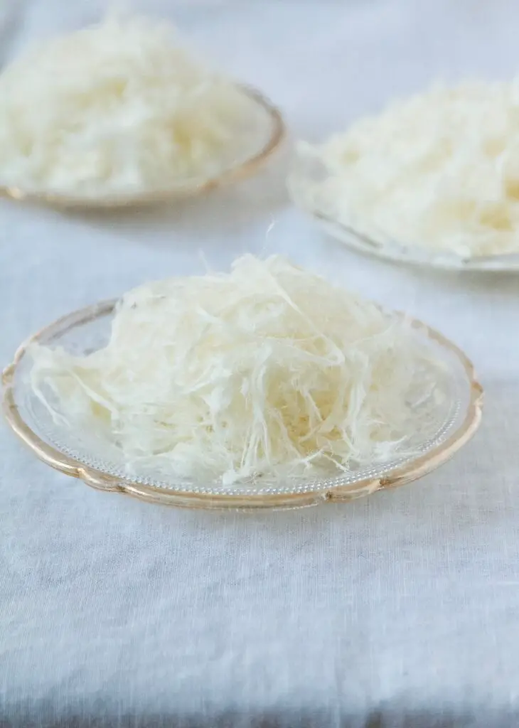 Fereni - Persische Reiscreme mit Himbeerpüree und Pashmak - Labsalliebe