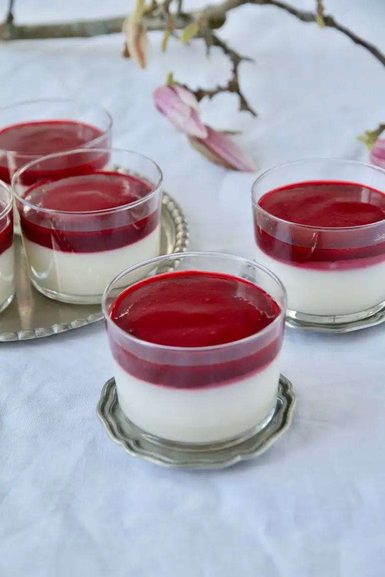 Fereni - Persische Reiscreme mit Himbeerpüree und Pashmak - Labsalliebe
