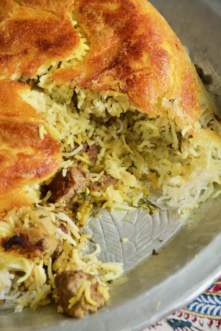 Kalam Polo Shirazi - Safran-Kräuter-Reis mit Spitzkohl und Hackbällchen ...