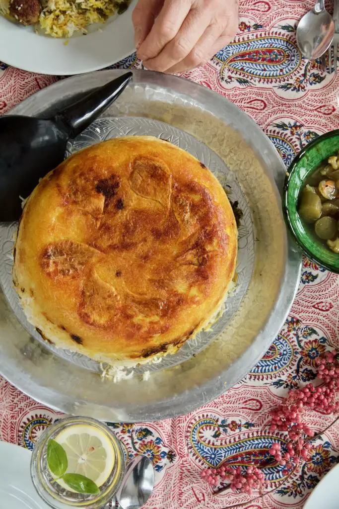 Kalam Polo Shirazi - Safran-Kräuter-Reis mit Spitzkohl und Hackbällchen