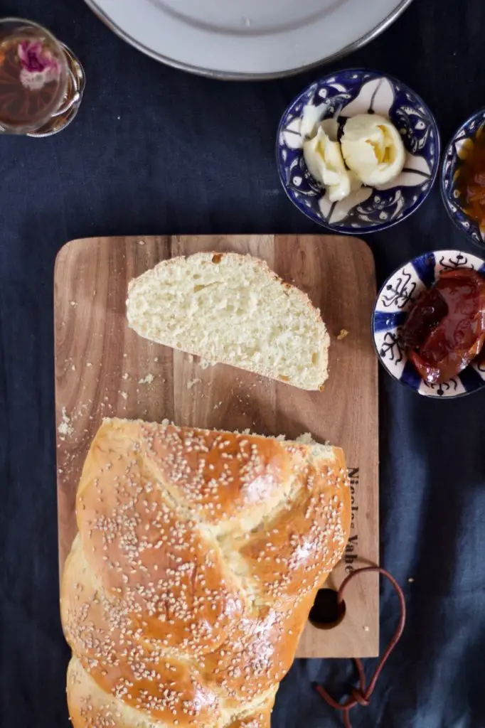 Nan-e Gisu - Challah Bread نان گیسو