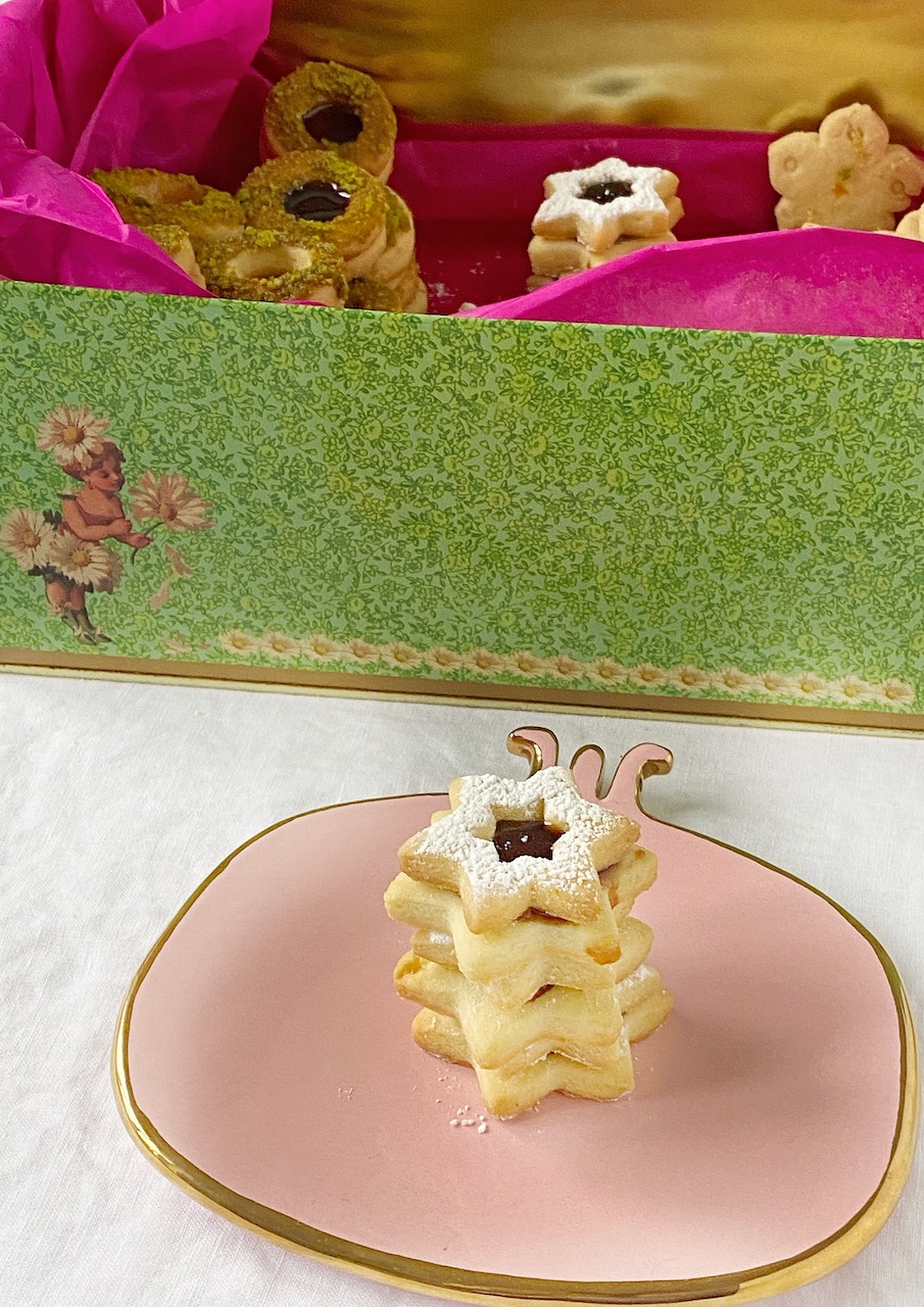 Shirini Shab-e Yalda - Plätzchen mit Granatapfelgelee und Yalda ...