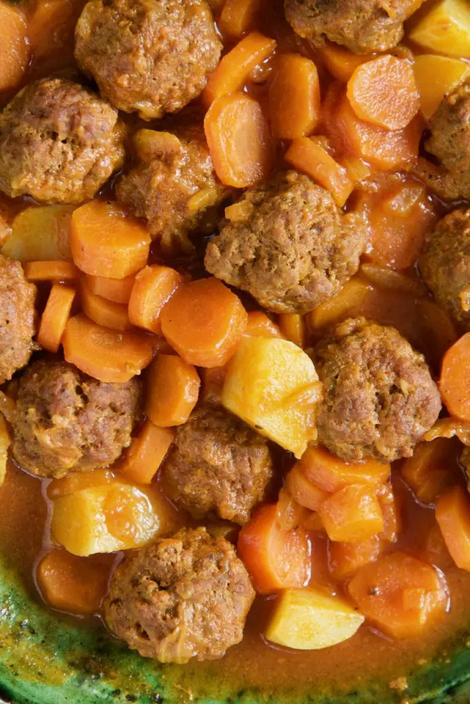 Khorak-e Koofteh Ghelgheli - Kartoffel-Karotten-Pfanne mit Hackbällchen خوراک کوفته قلقلی