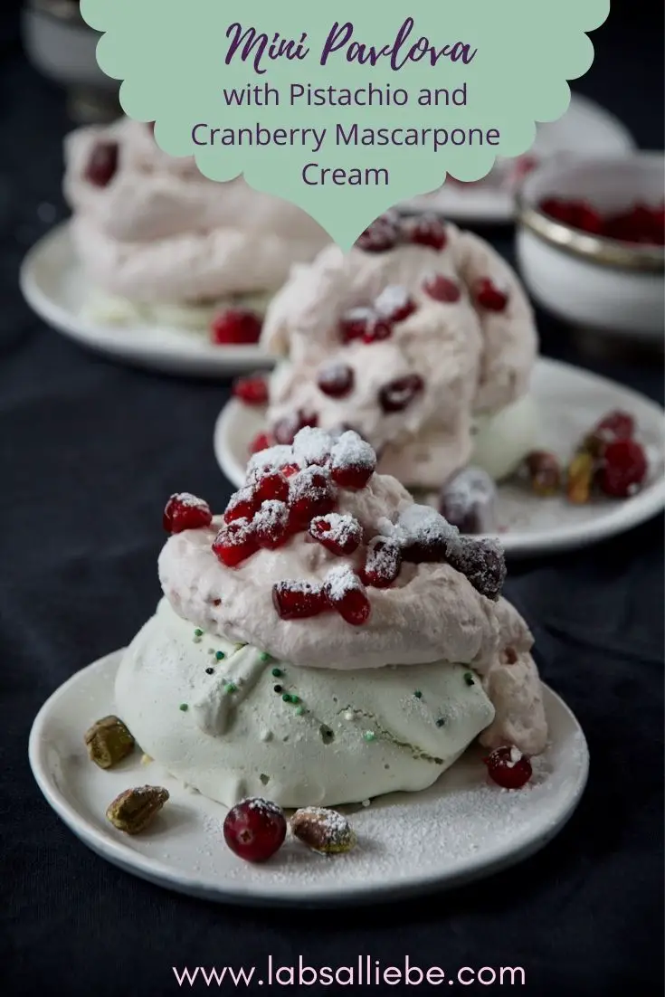 Mini Pavlova with Pistachio and Cranberry Mascarpone-Cream-2