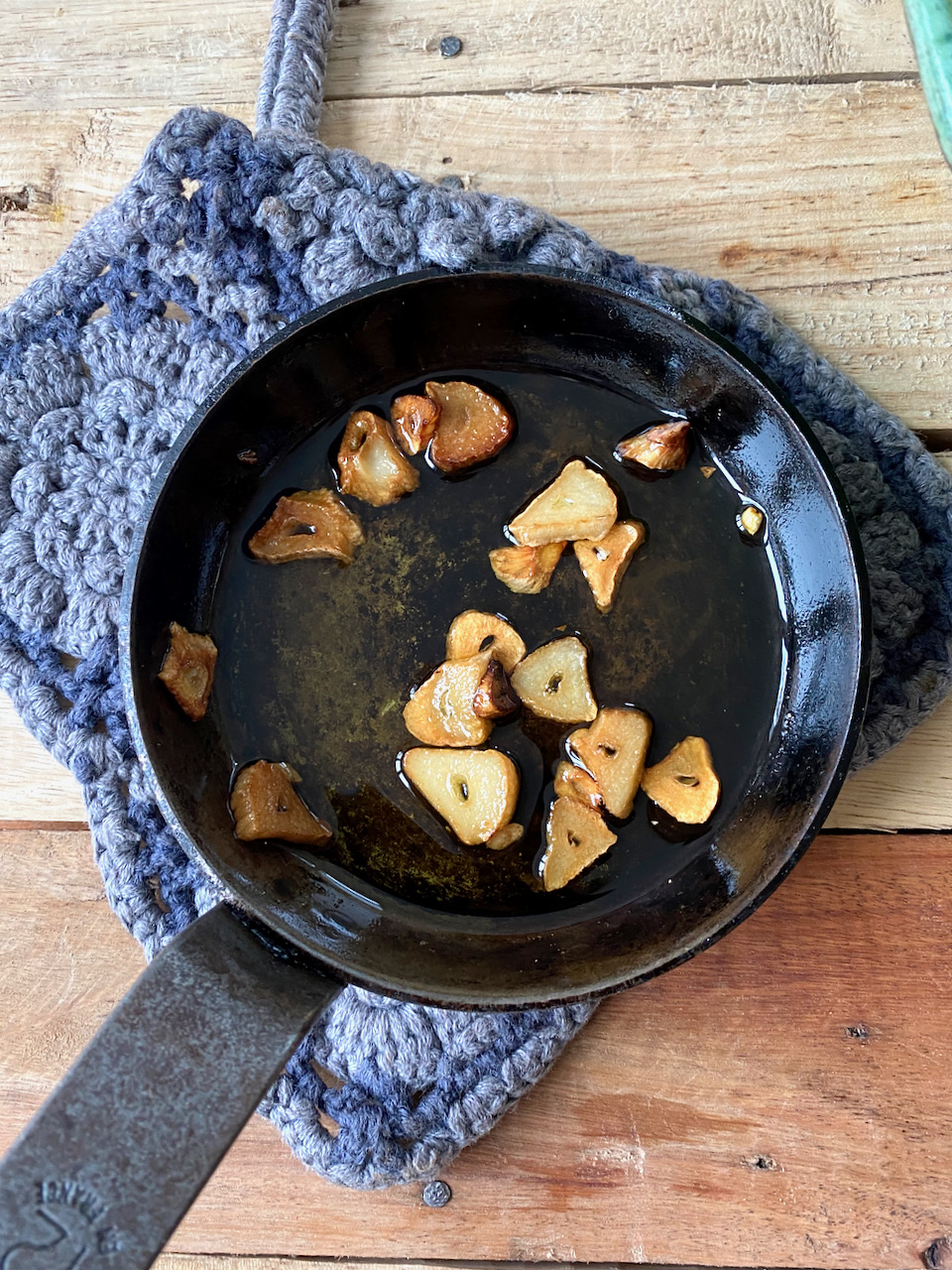 Kürbis-Hummus mit geröstetem Butternut Kürbis - Labsalliebe