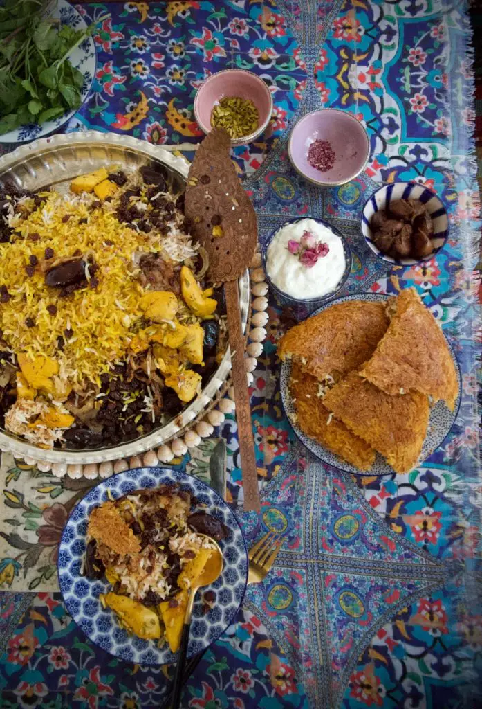 Reshteh Polo ba Morgh - رشته پلو با مرغ