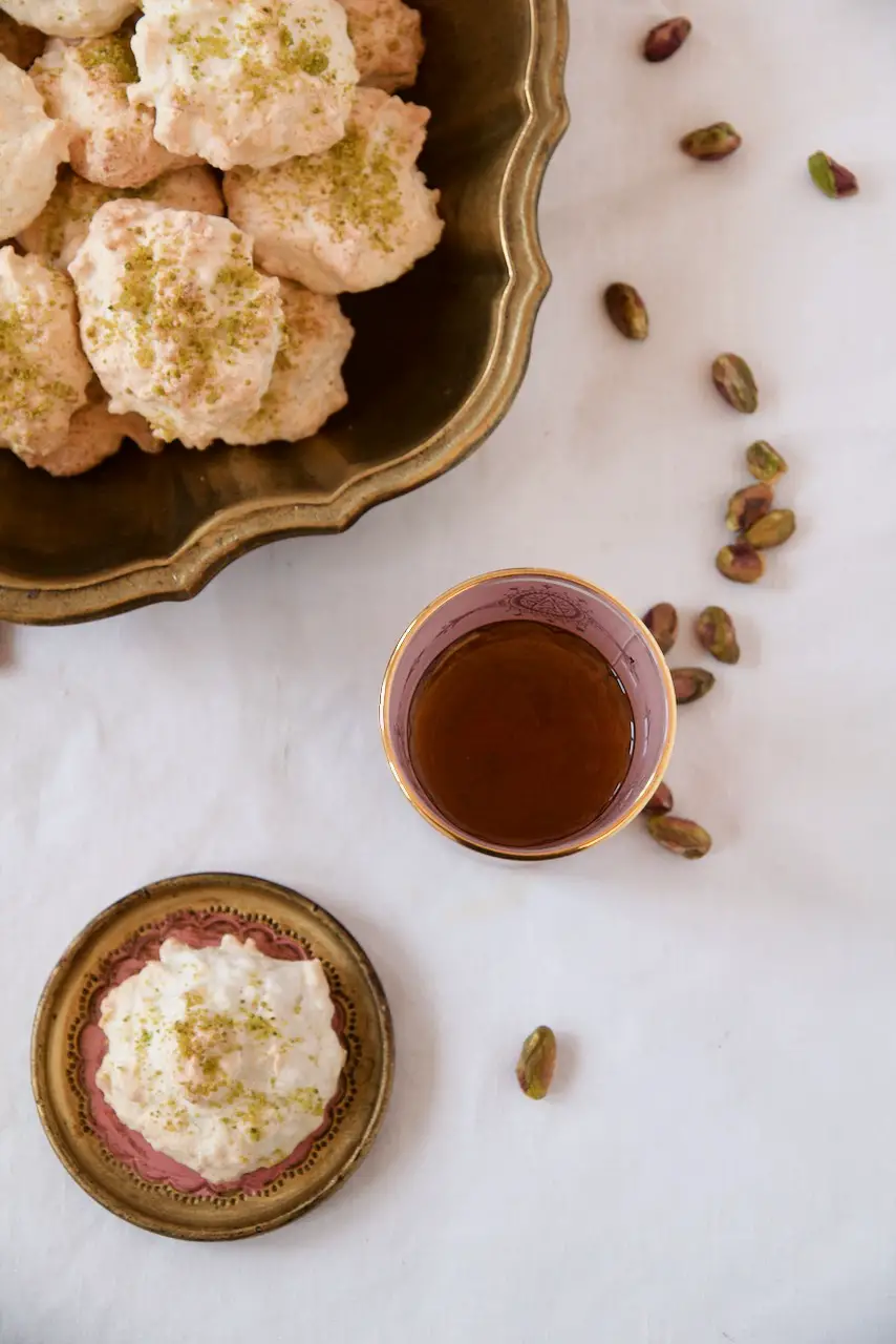 Shirini Nargili - Persische Kokosmakronen شیرینی نارگیلی