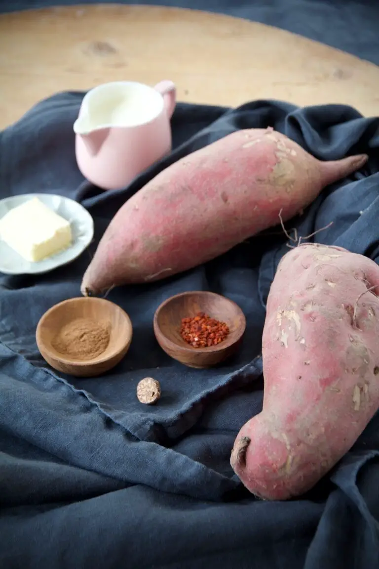 Hähnchenleber in Granatapfeljus mit Quittenringe Süßkartoffelpüree und ...